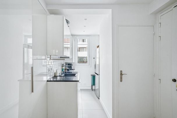 Charmant deux pièces meublé de 55m2 au pied du Sacré Coeur - Photo 1