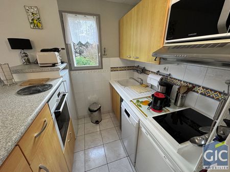 Location Appartement 3 pièces 50m² - Photo 2