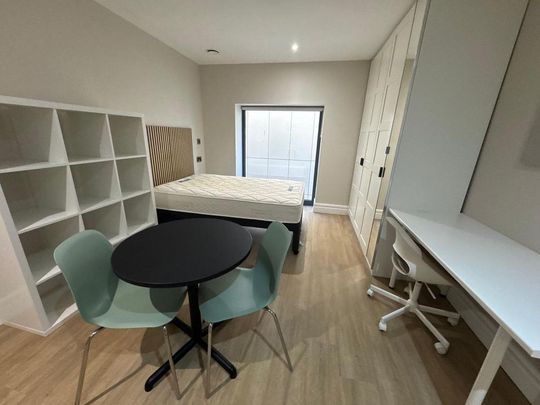 1 bedroom property to rent - Photo 1