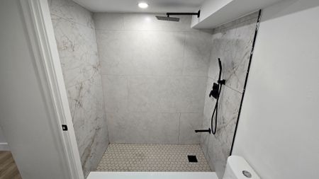 For Lease - 7266 Silver Creek Circle Unit# LOWER, London South, Ontario - Photo 3