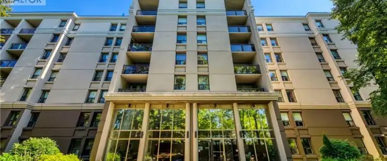 3189 KING Street E Unit# 405 | 3189 KING Street E Unit# 405, Kitchener - Photo 1