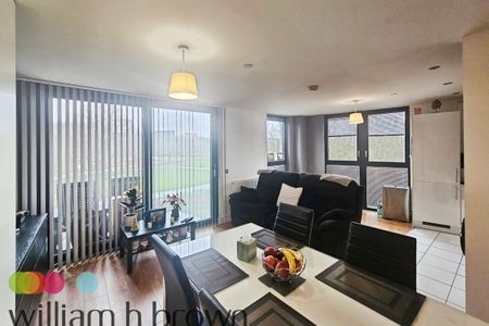 Shire Gate - Photo 3