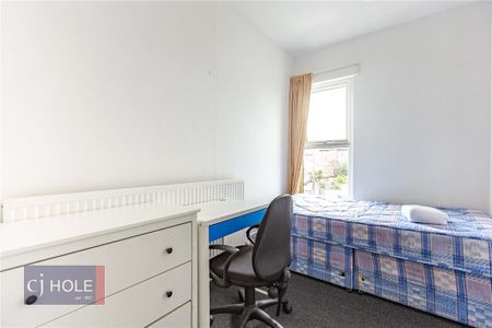 5 bedroom terraced house to rent - Photo 5