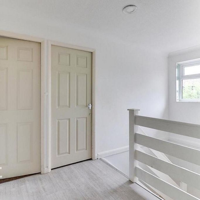 4 bedroom detached house to rent - Photo 1