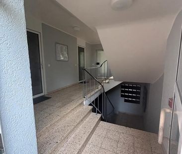 Appartment mit Terrasse - Möbliert, renoviert & einzugsbereit! - Photo 2