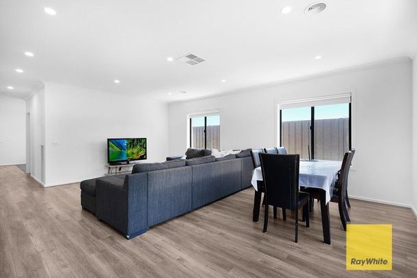 Elegant 4-Bedroom Home Designed for Comfort and Convenience - Photo 1