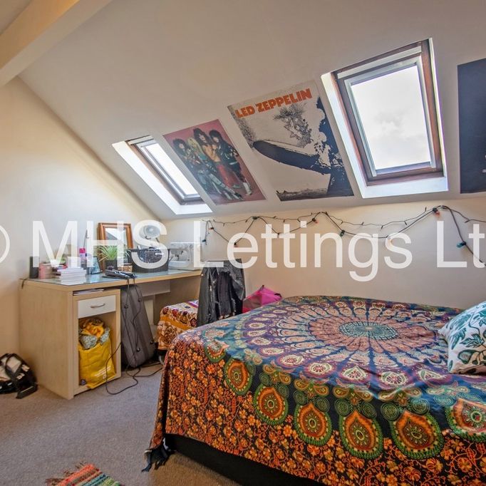 32 Manor Drive, Leeds, LS6 1DE - Photo 1