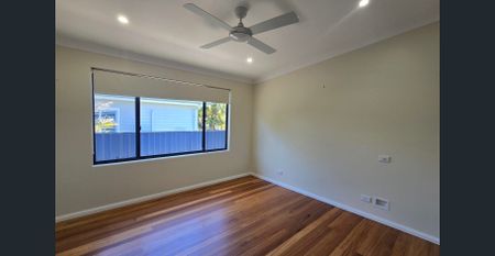 Modern Split Level Family Home - Photo 2