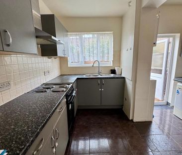 2 bedroom terraced house to rent - Photo 6