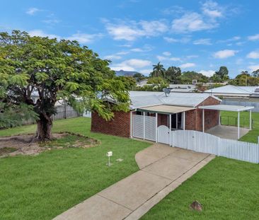 SOLID FAMILY HOME IN CENTRAL LOCATION - Photo 6