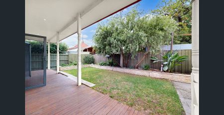 Californian classic thats full of surprises! - Photo 3