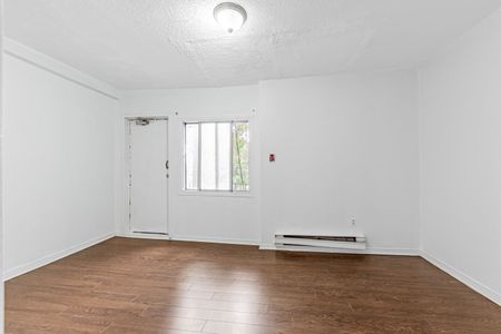 For Lease - 223 Jameson Avenue Unit# 303, Toronto, Ontario - Photo 4