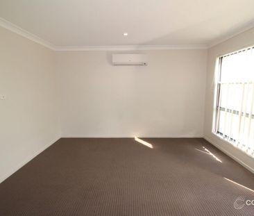 Family Living In Mount Low - Photo 2