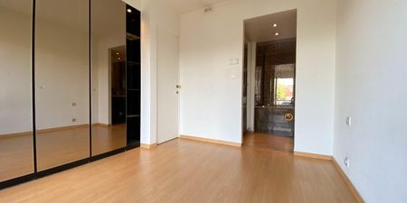 Appartement te huur in Roeselare voor € 650 met 1 slaapkamer - Photo 4