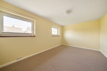 2 bedroom semi-detached house to rent - Photo 3