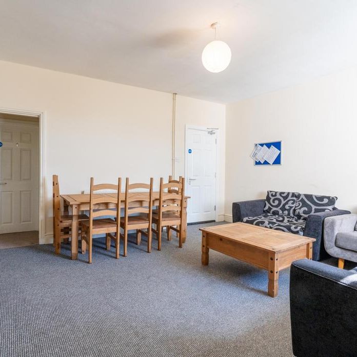 5 bedroom terraced house to rent - Photo 1