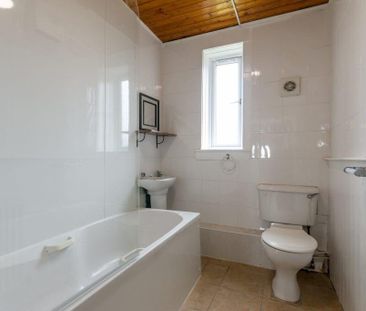 3 bedroom flat share to rent - Photo 5