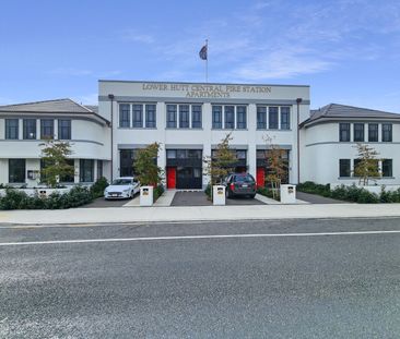 Modern Living in a Renovated Fire Station - Photo 3