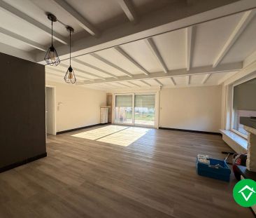 Gelijkvloerse woning met 3 slaapkamers, dubbele garage en tuin - Photo 6