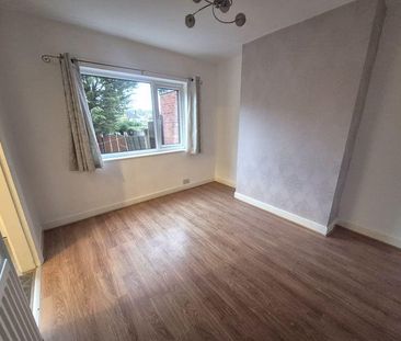 2 bedroom end of terrace house to rent - Photo 6