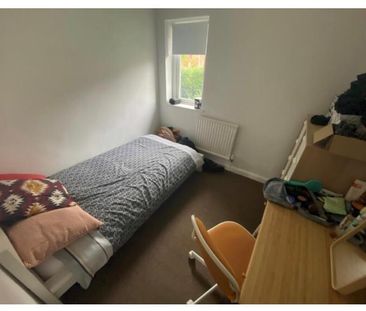 4 Bed Terraced House, Warton Avenue, NG3 - Photo 4