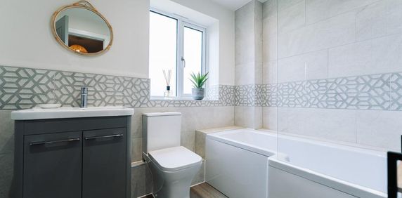 2 bedroom semi-detached house to rent - Photo 2