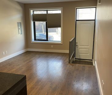For Lease - 111 Lippincott Street Unit# Main, Toronto, Ontario - Photo 1