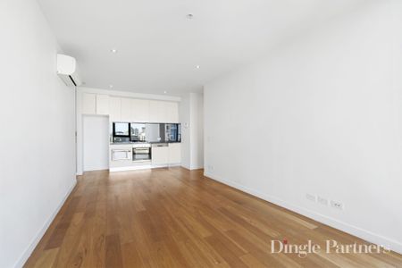 2-BED 1-BATH, NOT FURNISHED. - Photo 4