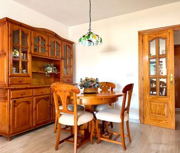 Piso de alquiler en Carrer de Jacinto Benavente, Playa Muchavista - Photo 3