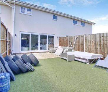 2 bedroom terraced house to rent - Photo 5