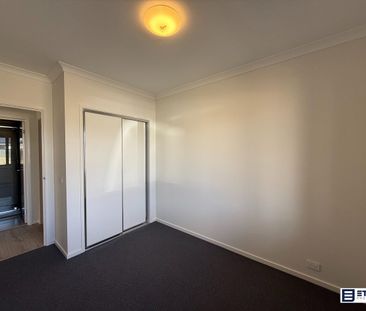 BRAND NEW - Family Townhouse - Photo 2