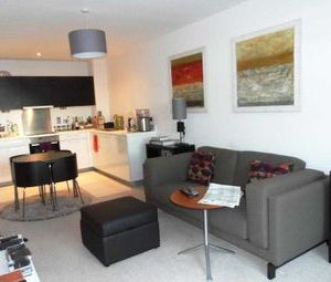 2 Bedrooms Flat to rent in Kd Towers, Station Road, Hemel Hempstead HP1 | £ 254 - Photo 1
