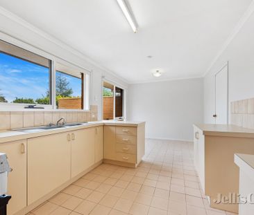 8/19 Lower Plenty Road, Rosanna - Photo 2