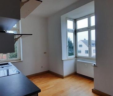 Helle 2-Zimmer-Wohnung mit Einbauküche und Badewanne – 79 m² – - Photo 2