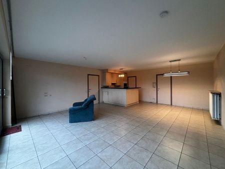 Tweeslaapkamer-appartement met garage te huur in Woumen (Diksmuide) - Photo 2