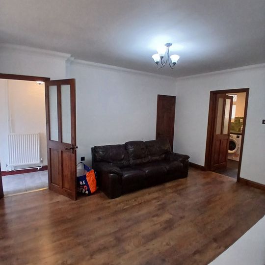 3 bed terraced house to rent in Beverley Road, Norwich - Photo 1