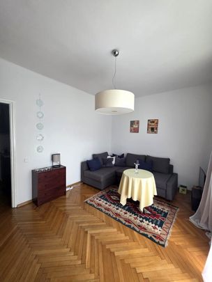 Przestronna kawalerka Katowice – Koszutka 23.5 m² - Photo 1