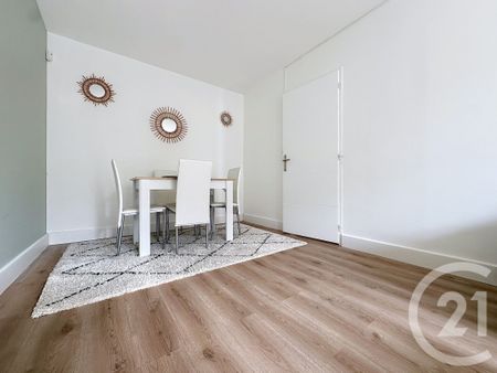 Location Appartement 4 pièces 75m² ST ANDRE LES VERGERS 10120 - Photo 3