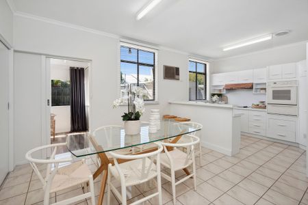 Low Maintenance - Three Bedroom Home, Pako Precinct - Photo 4