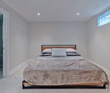 For Lease - 20 Knox Avenue Unit# LOWER, Toronto, Ontario - Photo 2