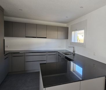 Moderne 4.5 Zimmer-Wohnung 2. Stock an ruhiger Lage in Lommiswil - ... - Photo 3