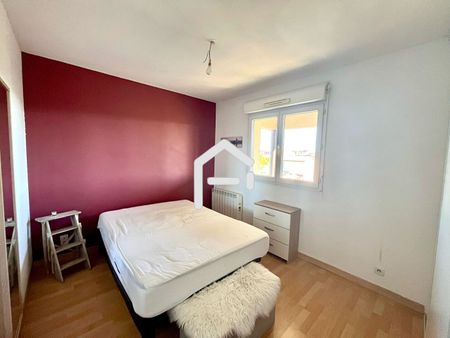 A louer : T2 Meublé de 43 m² à Toulouse avec BALCON + PARKING - Photo 2