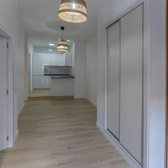 Alquiler de piso en Centro - Photo 1