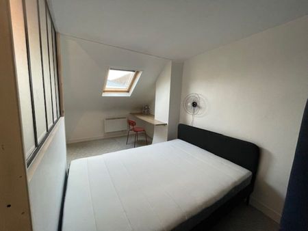 SPACIEUX APPARTEMENT MEUBLE A NEUF EN CENTRE VILLE PROCHE GARE - Photo 3