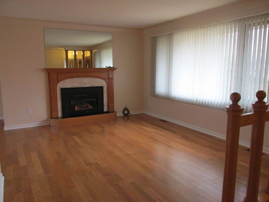 For Lease - 6 East Hampton Road, St. Catharines, Ontario - Photo 1