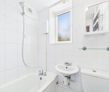 2 bedroom semi-detached house to rent - Photo 6