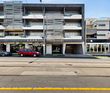 Effortless Living with Keilor Road Convenience - Photo 4