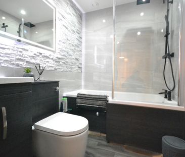 2 bed flat to rent in Tregonwell Close, Bournemouth, Dorset, BH2 - Photo 5