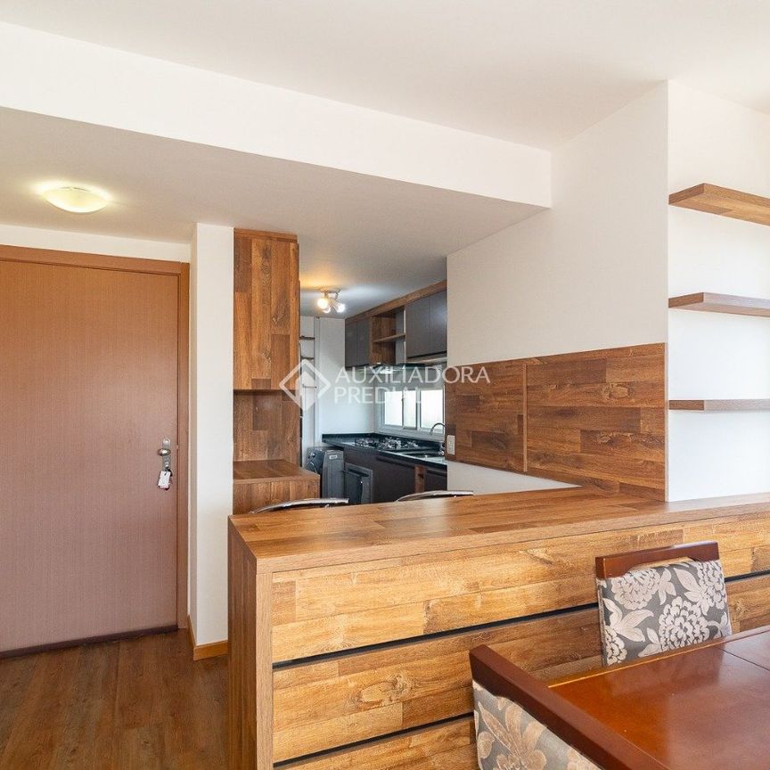 Apartamento com 2 quartos e 63m² para alugar em Tristeza, Porto Alegre. - Foto 1
