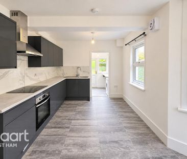4 bedroom terraced house to rent - Photo 6